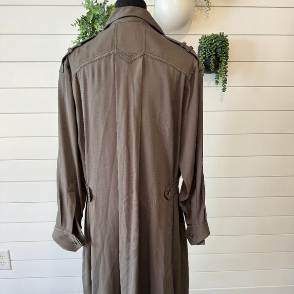 Elegant Women's Maxi Dress in Brown - Picture 4 of 6